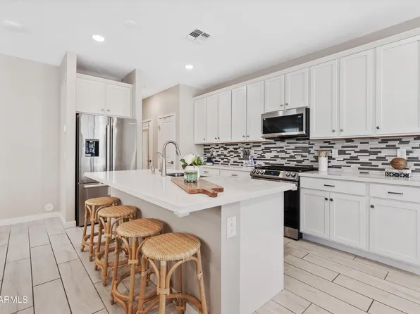 9310 E SEQUENCE Avenue, Mesa, AZ 85212