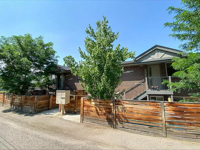 3762 N Yates St — Photo 8