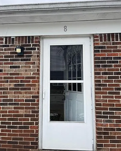 2 bed, $950 — Photo 2