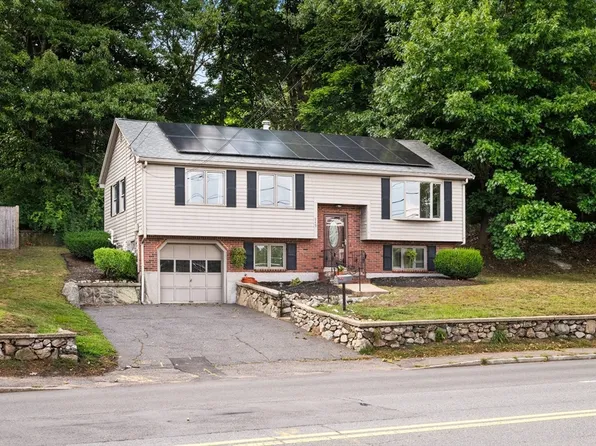 849 Washington St, Dedham, MA 02026