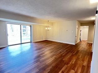 12656 Dara Dr APT T2, Woodbridge, VA 22192