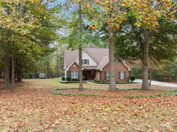 134 Walkers Way, Commerce, GA 30530