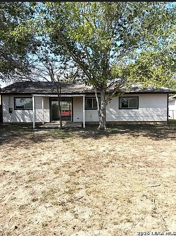 4 bed, 2.0 bath, 1317 sqft, $1,500 — Photo 4