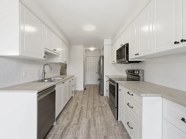 46 Lisbon Pines Dr — Photo 10