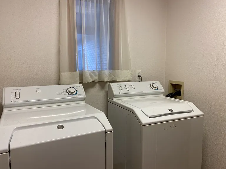 2325 Northbrook Dr — Photo 25