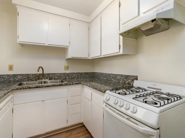 Concord Square Apartments