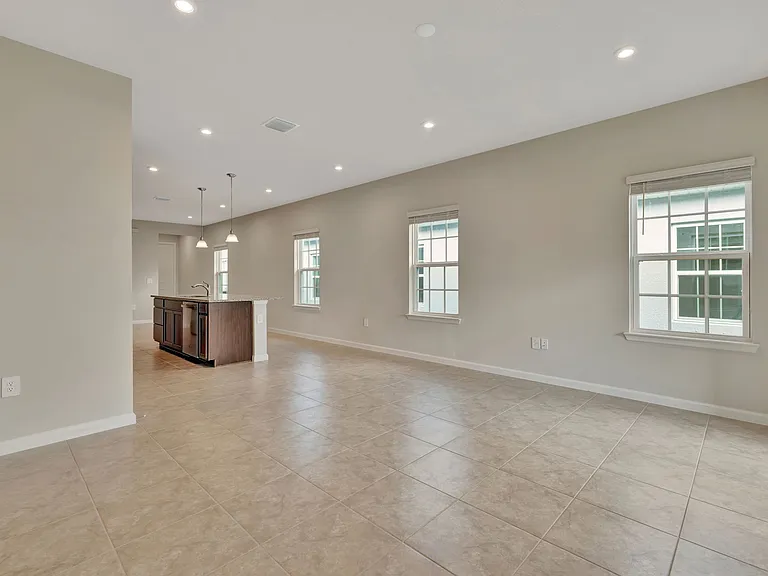 4525 Pippin Ln — Photo 3