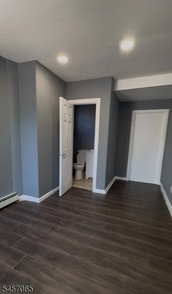 1 bed, 1.0 bath, $850 — Photo 2