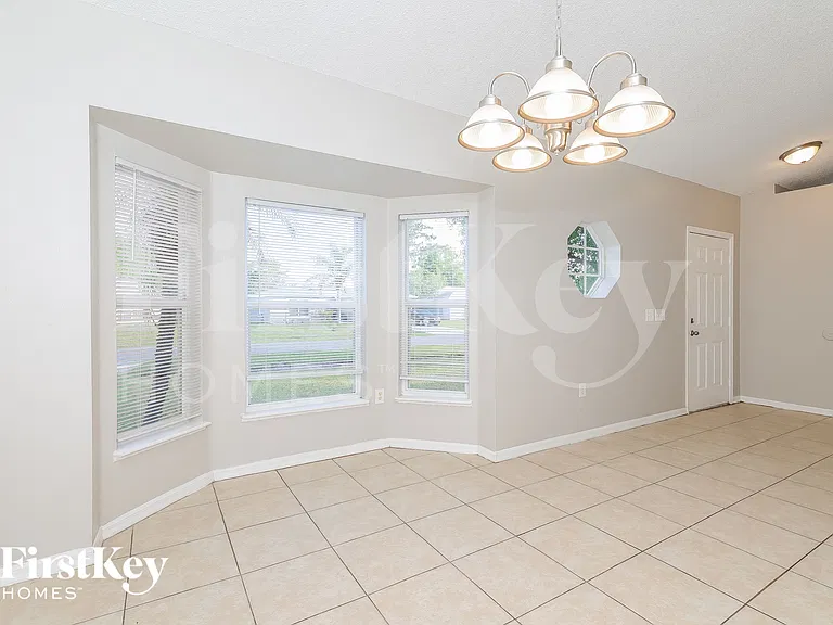 468 Dove Dr — Photo 4