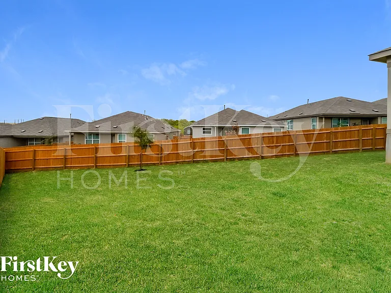 13003 Rosemary Cv — Photo 15