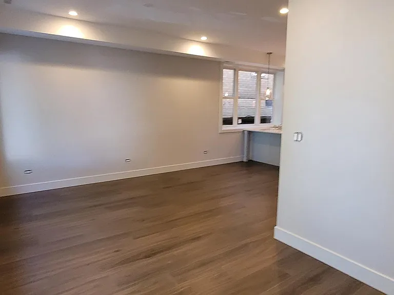 1912 N Whipple St #2F — Photo 19