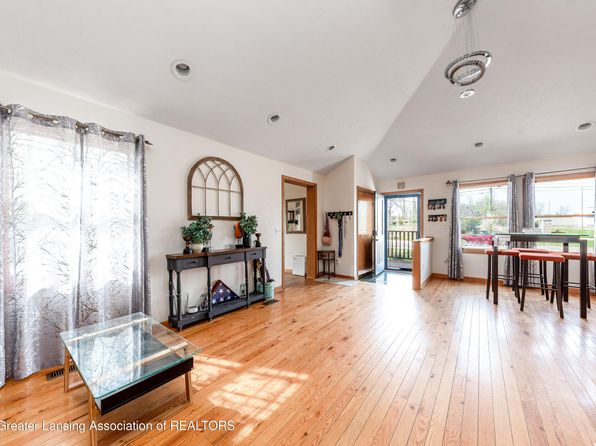 2870 E Coleman Rd, East Lansing, MI 48823