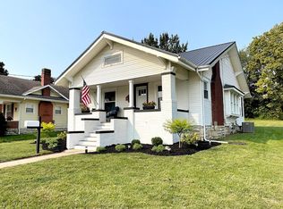 406 S Shaw St, Richmond, MO 64085