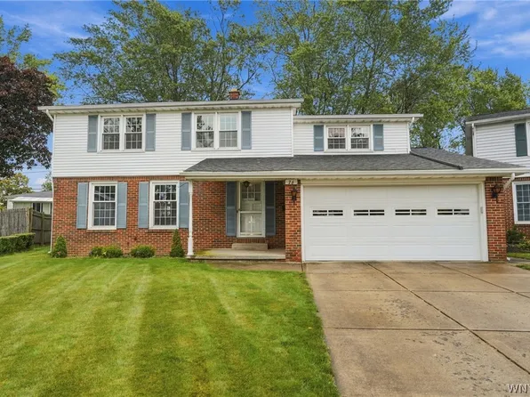 76 Janine Ct, Buffalo, NY 14227
