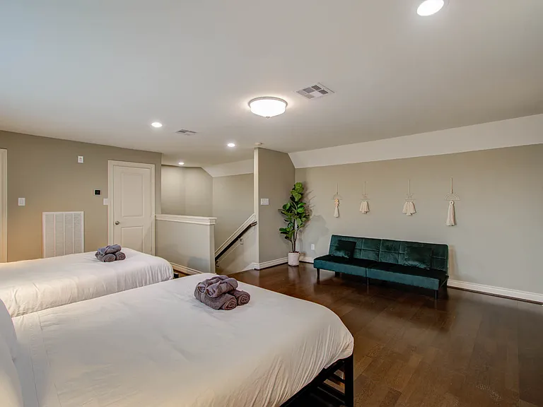 4001 Dallas St #A — Photo 20