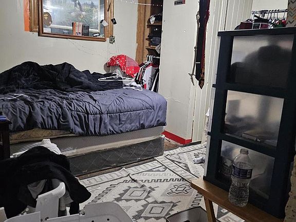 4th image of 1769 Hill STREET