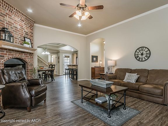 4th image of 8028 Oxford Dr