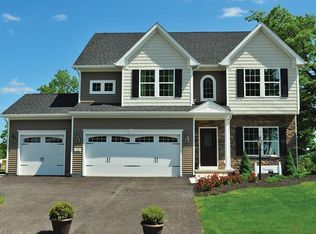 8876 Fallen Timber Trl, North Ridgeville, OH 44039