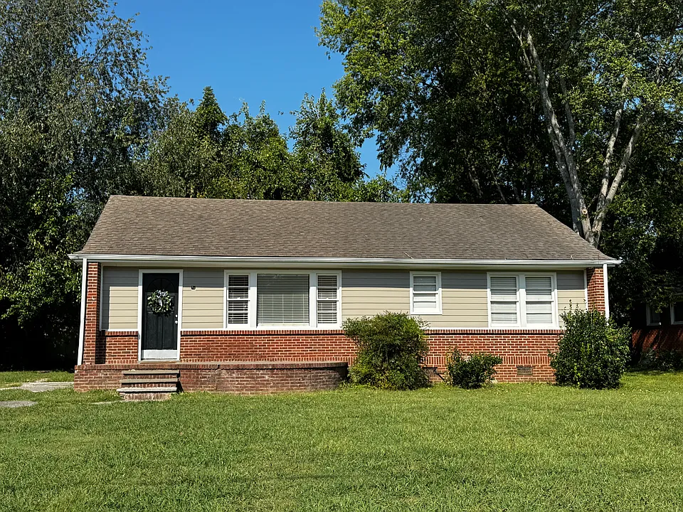 1411 Stonewall Blvd