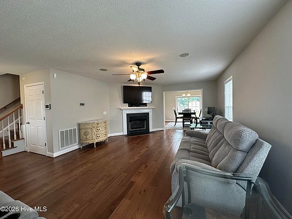 5th image of 2783 Ruth Evans Drive