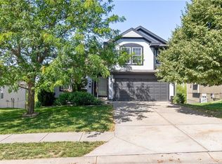 506 S 137th St, Bonner Springs, KS 66012