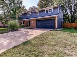 124 Exmore Dr, Springfield, IL 62704