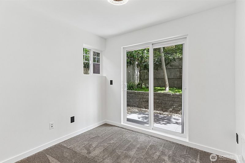 5th image of 5030 Delridge Way SW #A