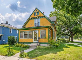 250 Jewett St, Elgin, IL 60123