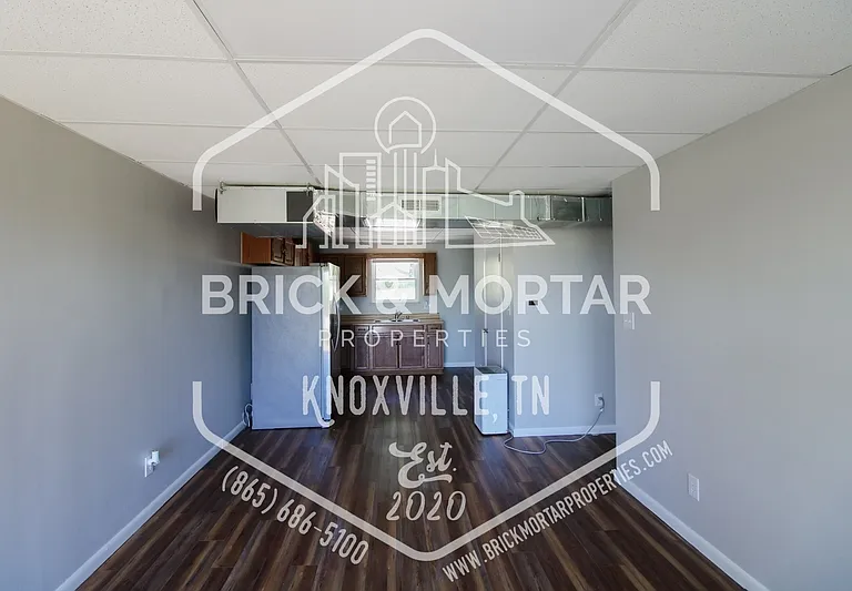 1017 Clendenen Rd — Photo 3