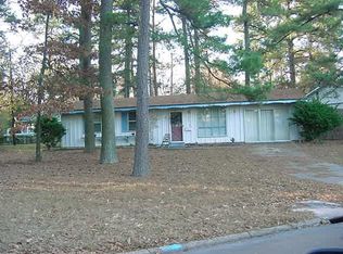 100 Tanglewood Dr, El Dorado, AR 71730
