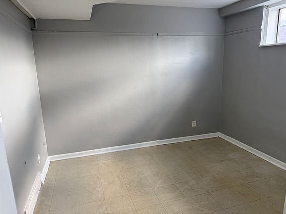 5th image of 438 N Park Ave #2