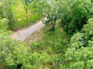 9 Washington Ln, Bella Vista, AR 72715