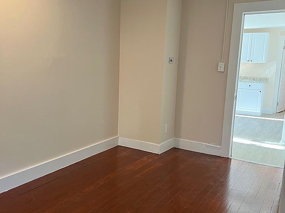 5th image of 94 W Main St #4
