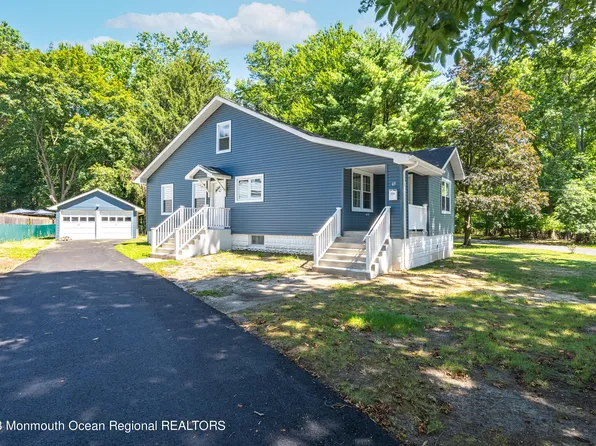 69 Byrnes Lane, Eatontown, NJ 07724