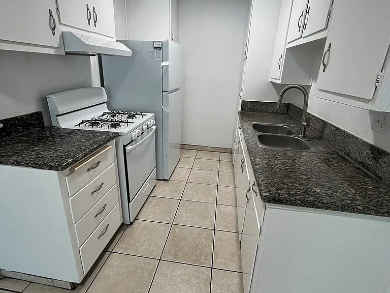 6945 Hinds Ave #1 — Photo 9
