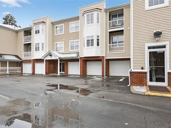 522 Knolls Dr Unit 205, Newport News, VA 23602