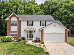 54 Georgetown Cir, O'Fallon, MO 63368