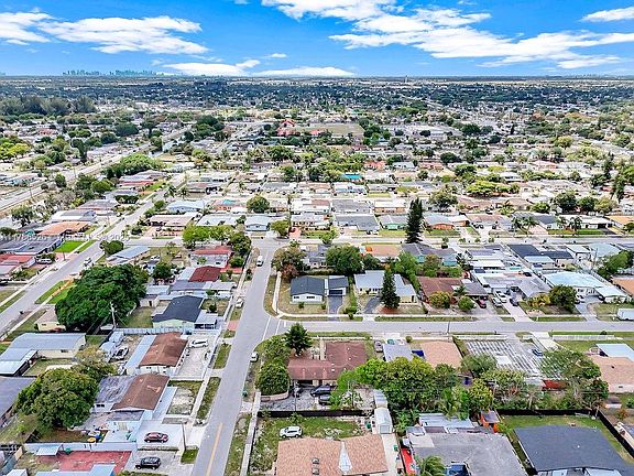 5th image of 3950 NW 189th Ter