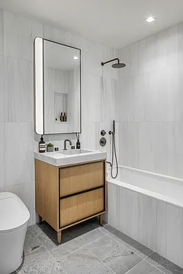 Bathroom, photo 1