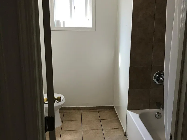 1309 Grand Ave — Photo 9