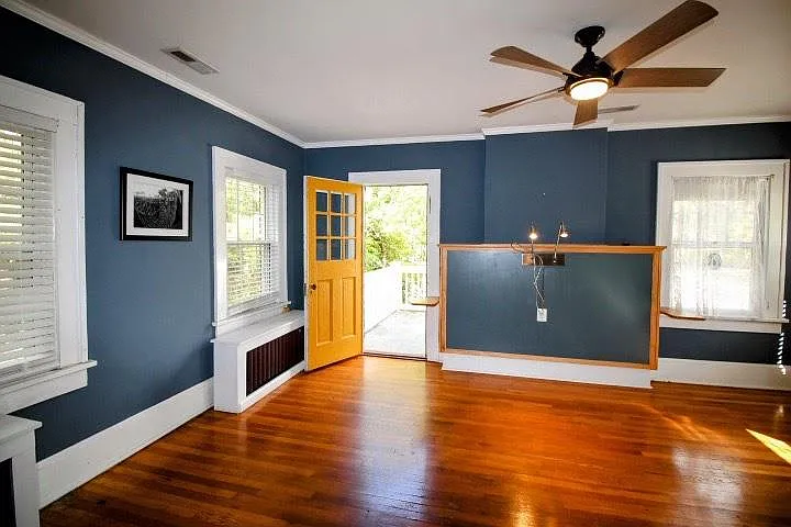 8 Colonial Pl — Photo 16