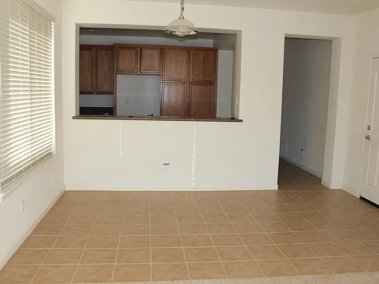 451 Miesque Ct — Photo 6