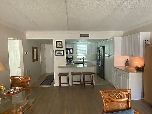 3rd image of 464 N Paula Dr #111