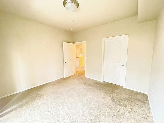 5th image of 503 225th Ln NE