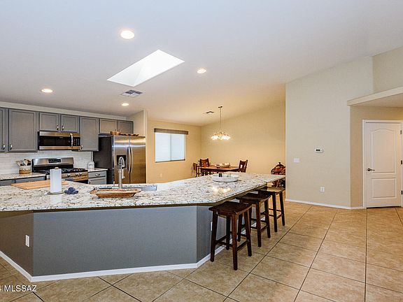4th image of 2793 W Sonoran Blossom Pl
