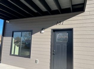 226 Spruce St #101, Vermillion, SD 57069