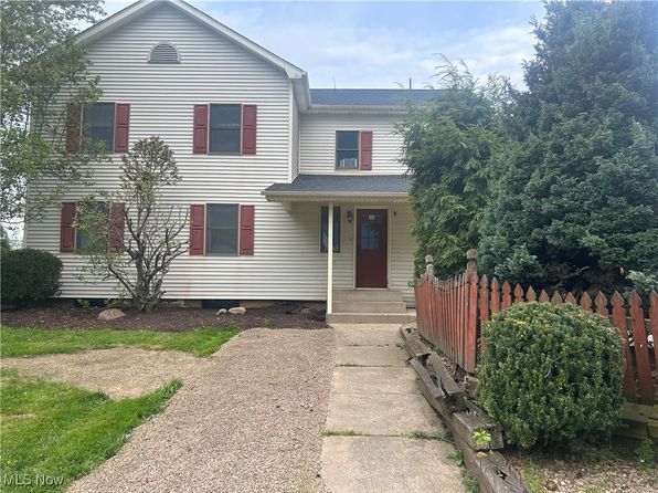 13000 Woodworth Rd, New Springfield, OH 44443