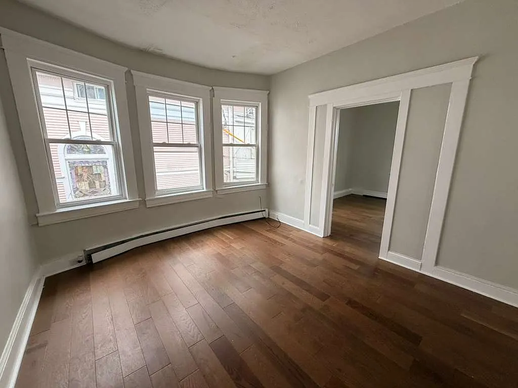 4 bed, $1,995 — Photo 4