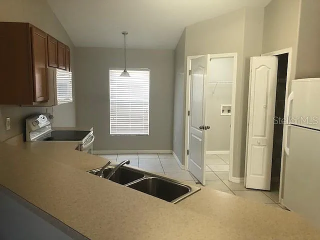 2235 Colville Chase Dr — Photo 7