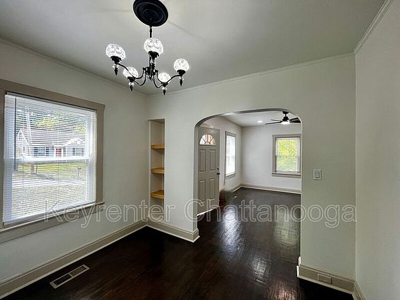 5th image of 3615 Anderson Ave
